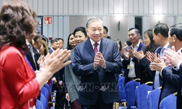 Tổng Bí thư gặp gỡ cán bộ Đại sứ quán Việt Nam và cộng đồng người Việt tại các nước Bắc Âu