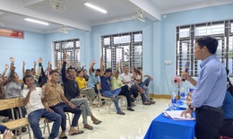 Vụ 40 học sinh Trường D&#226;n tộc b&#225;n tr&#250; ở Quảng Trị nhập viện: Tiếp tục đ&#236;nh chỉ c&#244;ng t&#225;c hiệu ph&#243;