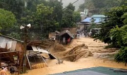 Mưa lớn dồn dập từ H&#224; Tĩnh đến Đ&#224; Nẵng, nhiều khu vực c&#243; nguy cơ lũ qu&#233;t v&#224; sạt lở đất