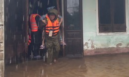 Mưa lũ vượt mốc lịch sử, Thủ tướng chỉ đạo ứng phó khẩn cấp tại Trung Bộ