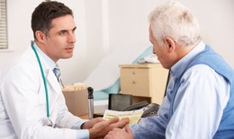 Người cao tuổi kh&#243; thở, mệt mỏi: Coi chừng bệnh amyloid tim