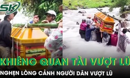 Nghẹn l&#242;ng cảnh b&#224; con khi&#234;ng quan t&#224;i vượt lũ ở Đ&#224; Nẵng, người d&#226;n Huế trắng đ&#234;m chạy lũ