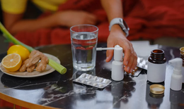 Thận trọng khi d&#249;ng thuốc cảm c&#250;m tổng hợp