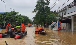 Mưa lớn vẫn chưa kết th&#250;c, nhiều nơi ở miền Trung c&#242;n ngập s&#226;u