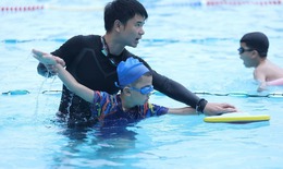 Bộ GD-ĐT lần đầu ti&#234;n ban h&#224;nh chương tr&#236;nh dạy bơi an to&#224;n cho học sinh