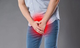 Thanh niên 20 tuổi thoát nguy cơ cắt tinh hoàn nhờ quyết định kịp thời của gia đình