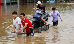 Một m&#249;a mưa b&#227;o đầy bất thường khi c&#225;c cơn b&#227;o dồn dập chuyển l&#234;n ph&#237;a Bắc