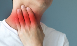 Đau rát họng khi nào cần đi khám bác sĩ?