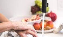 Bộ Y tế: Tăng cường bảo đảm an to&#224;n thực phẩm, ph&#242;ng chống ngộ độc do b&#227;o, lụt