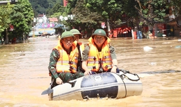 Ph&#243; Thủ tướng Trần Hồng H&#224; thị s&#225;t, kiểm tra việc khắc phục hậu quả mưa lũ tại Cao Bằng