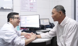 Lão nông ngã giữa đồng, suýt chết vì nhồi máu cơ tim