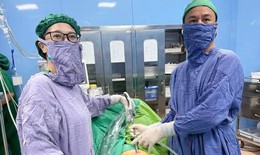 Phẫu thuật nội soi thành công khối u buồng trứng 'khổng lồ'