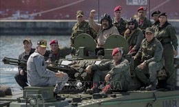 Venezuela triển khai qu&#226;n đội quy m&#244; lớn khi t&#224;u chiến lớn nhất của Mỹ tiến v&#224;o khu vực
