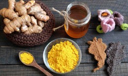 Kết hợp ăn nghệ v&#224; mật ong c&#243; giảm c&#226;n kh&#244;ng?