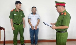 Một phút mất kiểm soát, bạn nhậu lĩnh nhát dao vào ngực