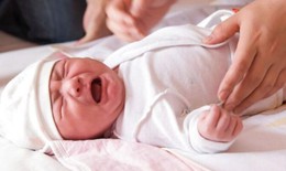 Cách chăm sóc trẻ sinh non