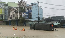 Chuy&#234;n gia thời tiết: Mưa ở c&#225;c tỉnh miền Trung thời gian n&#224;y c&#243; thể gọi l&#224; &#39;mưa kinh ho&#224;ng&#39;