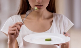 10 rủi ro c&#243; thể xảy ra với người ăn ki&#234;ng qu&#225; &#237;t calo