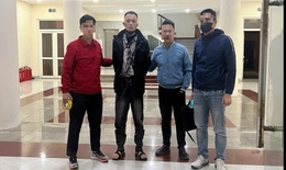 Gã thanh niên nhiễm HIV ép bé gái 12 tuổi vào nhà nghỉ