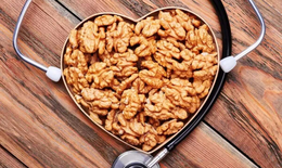 Hạt nhỏ, năng lượng lớn: Bí mật giúp hạt óc chó nuôi dưỡng trí não và tim khỏe