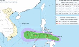 Biển Đ&#244;ng sắp đ&#243;n b&#227;o số 15, miền Trung lại hứng mưa lớn