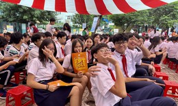 TP Hồ Ch&#237; Minh: C&#225;c trường bắt đầu ho&#224;n trả tiền BHYT cho học sinh