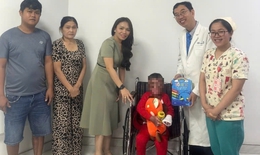 B&#233; trai ở T&#226;y Ninh bị cha đổ xăng ph&#243;ng hoả đ&#227; khoẻ lại