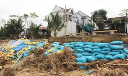 Sạt lở &#39;đe dọa&#39; h&#224;ng trăm hộ d&#226;n, Đ&#224; Nẵng c&#244;ng bố t&#236;nh huống khẩn cấp về thi&#234;n tai