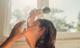 9 nguy&#234;n tắc v&#224;ng khi tắm trong m&#249;a lạnh để kh&#244;ng rước bệnh