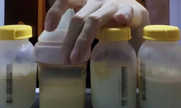 Chuyên gia nói gì về việc dùng sữa mẹ pha cà phê?