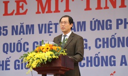 Ng&#224;nh y tế giữ vai tr&#242; n&#242;ng cốt, vừa ph&#242;ng ngừa, điều trị, vừa đồng h&#224;nh với người nhiễm HIV