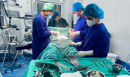 Truyền m&#225;u trong tử cung, bước tiến y học lịch sử ở ch&#226;u Phi