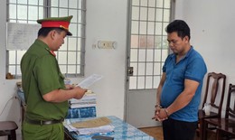 Bắt g&#227; đ&#224;n &#244;ng dụ dỗ b&#233; g&#225;i 13 tuổi quan hệ t&#236;nh dục