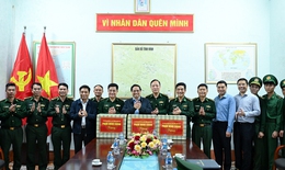 Thủ tướng Phạm Minh Ch&#237;nh: &#39;Đồn l&#224; nh&#224;, bi&#234;n giới l&#224; qu&#234; hương, đồng b&#224;o c&#225;c d&#226;n tộc l&#224; anh em ruột thịt&#39;