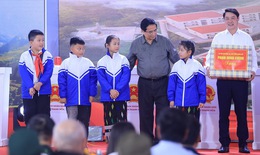 Thủ tướng: 'Đầu tư cho giáo dục vùng biên là đầu tư cho sự phát triển bền vững của Tổ quốc'