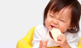 Thức ăn dặm tiện lợi, cứu tinh hay cạm bẫy?