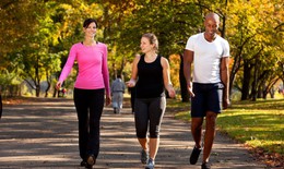 Sau tuổi 40, chỉ tập đi bộ c&#243; đủ để khỏe mạnh?