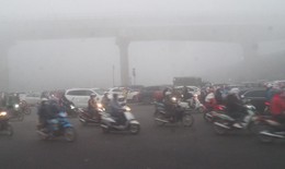 H&#224; Nội cao điểm &#244; nhiễm kh&#244;ng kh&#237;, h&#224;ng loạt điểm cảnh b&#225;o m&#224;u t&#237;m