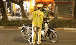 Người đàn ông có cồn vượt khung 'luôn miệng' nhận sai nhưng tranh cãi nửa giờ không ký biên bản