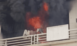 Cháy chung cư Đại Thanh: Lửa bùng lên tại căn hộ tầng 12, chủ nhà đi vắng