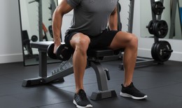 Bài tập tạ trên ghế 20 phút giúp tăng cường cơ bắp hiệu quả