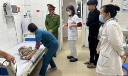 Bé trai 1 tuổi bị hóc dị vật tại chương trình xiếc