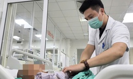 Chủ quan với vết xước nhỏ, nhiều bệnh nhân uốn ván phải nhập viện thở máy