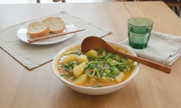 Canh khoai tây nấu rau cần: 'hot trend' ẩm thực và 5 lợi ích với sức khỏe