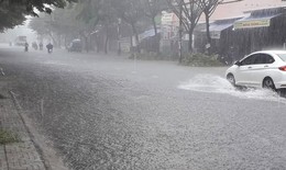 Miền Trung sắp hứng 2 đợt mưa lớn