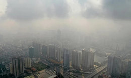 Hà Nội mù mịt vì ô nhiễm không khí sáng nay