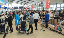 Sân bay Nội Bài và Tân Sơn Nhất đón lượng khách đạt đỉnh vào ngày cuối nghỉ Tết