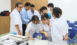 Hỗ trợ thúc đẩy phương pháp điều trị ung thư cổ tử cung tiên tiến tại các bệnh viện trọng điểm ở Việt Nam