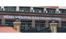 Gia đ&#236;nh sản phụ &#39;tố b&#225;c sĩ tắc tr&#225;ch&#39;, Gi&#225;m đốc Bệnh viện Phụ sản Trung ương chia sẻ g&#236;?