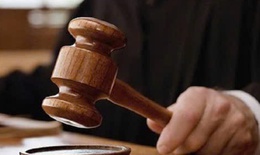 Nhổ răng, dí dùi cui điện để ép lập trình viên viết phần mềm đánh bạc